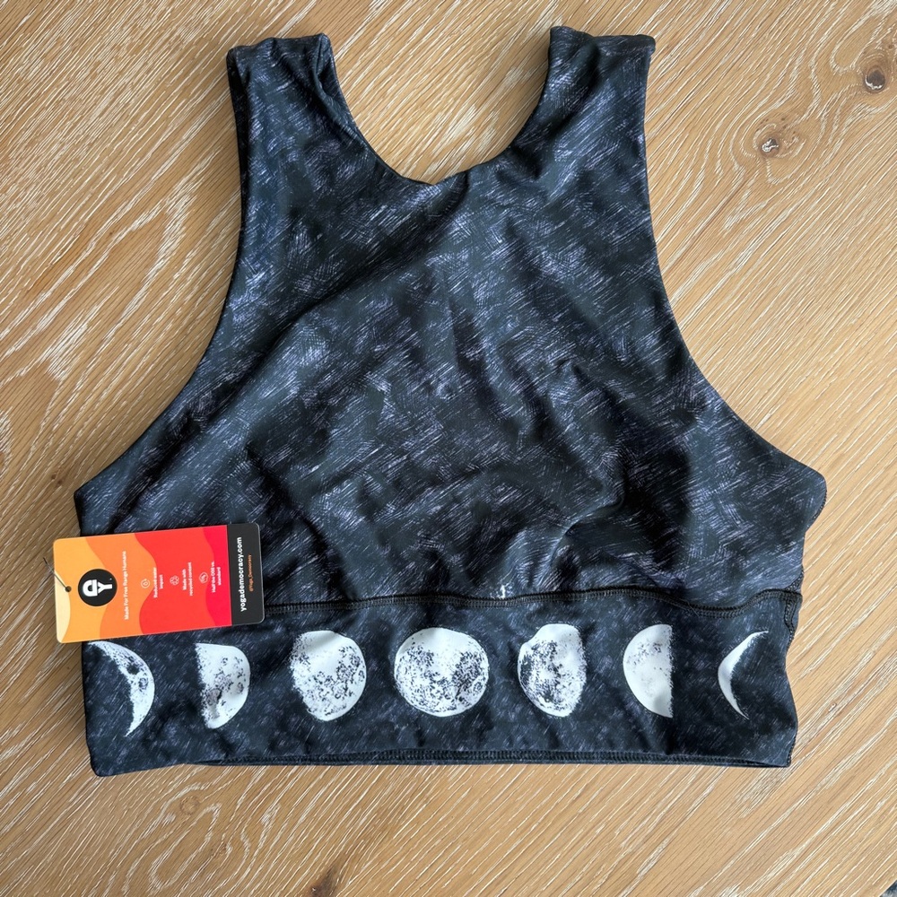 Democracy Black Yoga Sports Bra with Moonband Detail - Picture 2 of 5